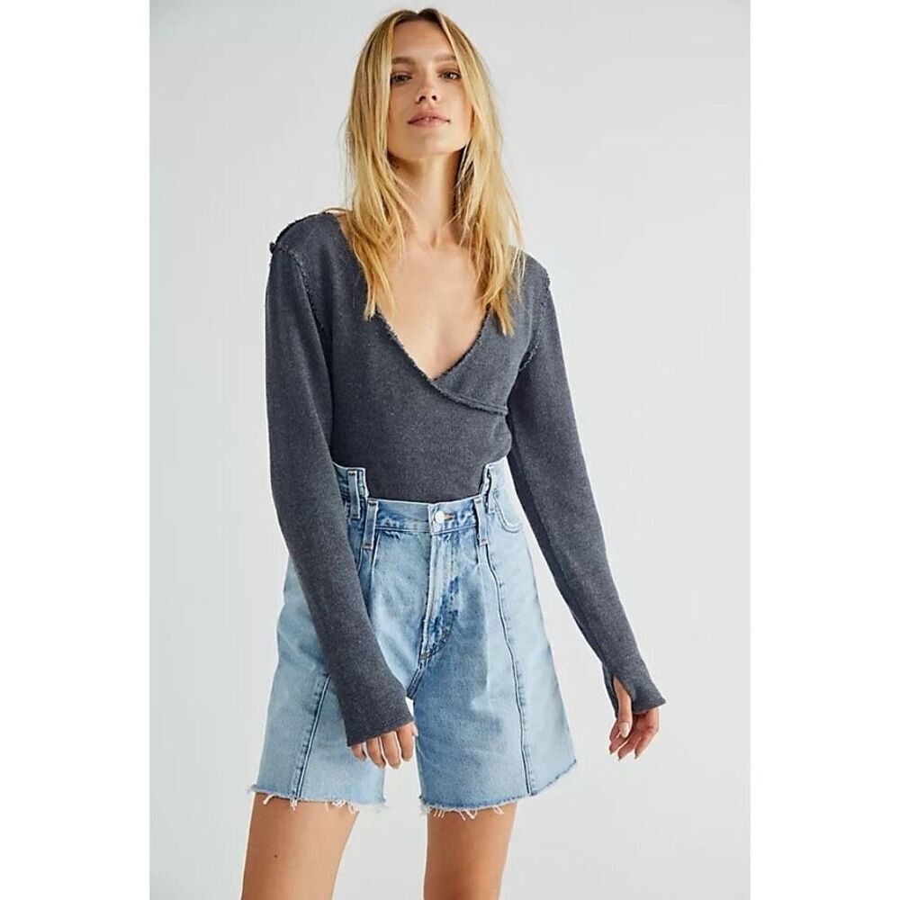 Free People We The Free Wrap Like‎ a Boss Raw Hem Top Women’s Size Small